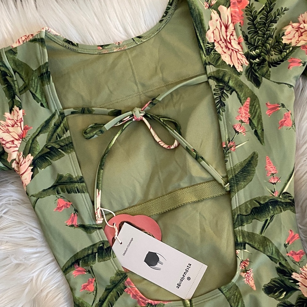 NWT Augubandita long sleeve swimsuit - Picture 3 of 7